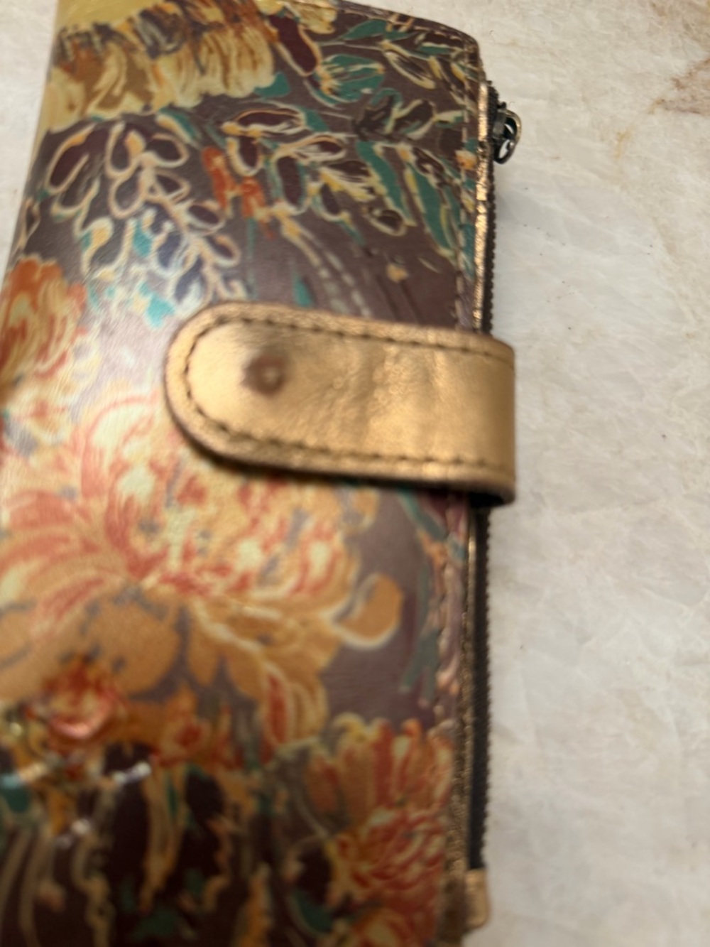 Patricia Nash slim metallic bifold
Wallet - Picture 6 of 10